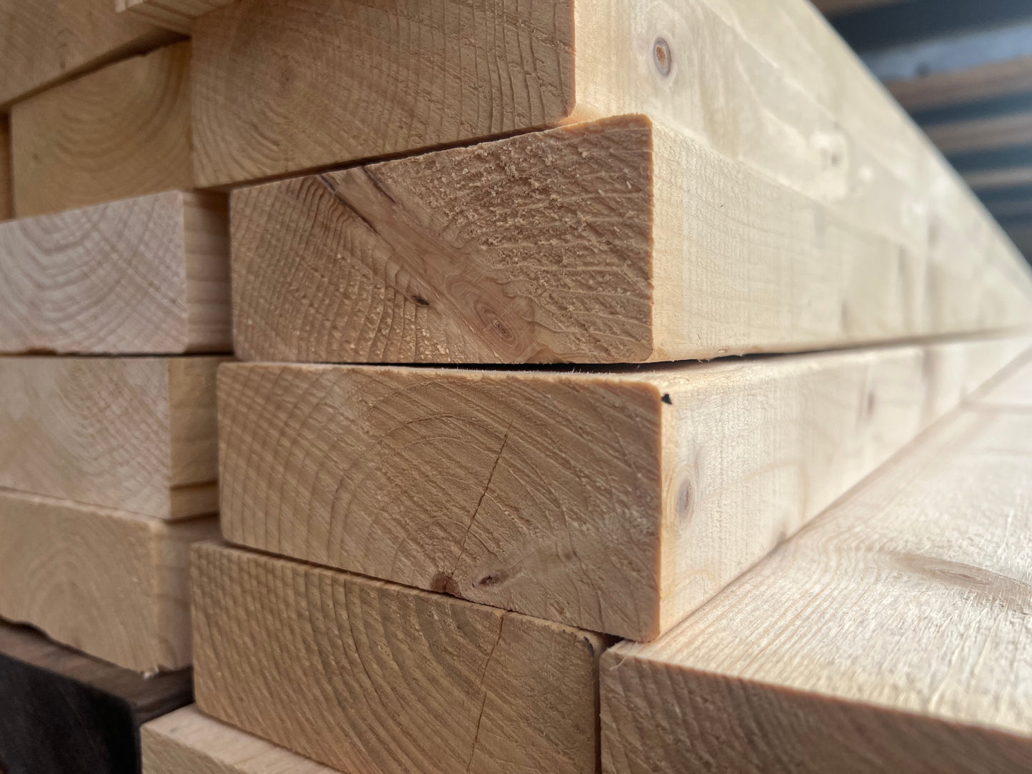 120x44mm Rough Sawn Timber (5x2″)